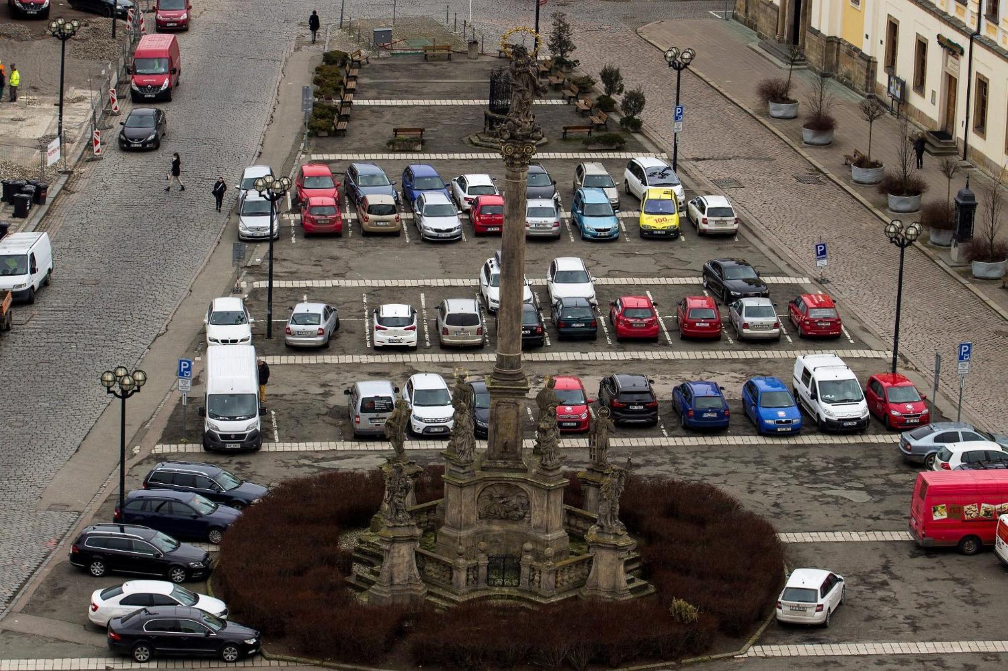 Prostorny Byt V Centru 3 Kk 80 M2 Hradec Kralove Exterior foto